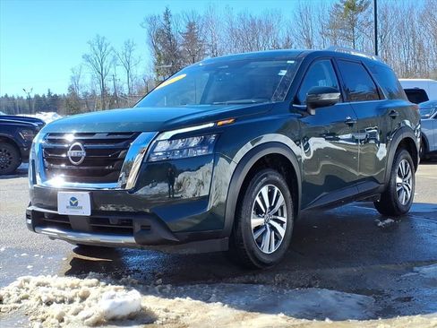 Used 2025 Nissan Pathfinder SL image 28