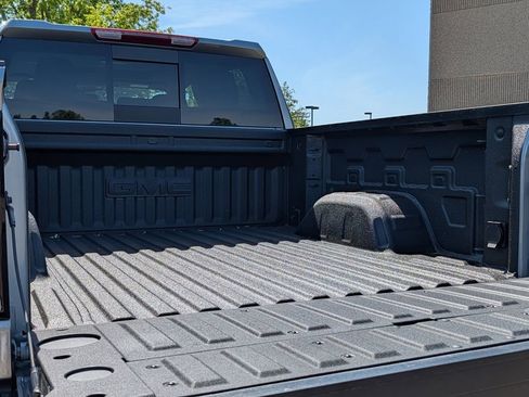 New 2026 GMC Sierra 1500 SLT w/ SLT Premium Plus Package AWD/4WD image 32