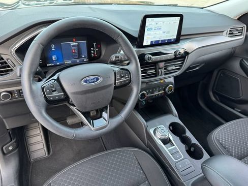 Used 2023 Ford Escape Active AWD/4WD image 11