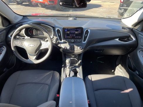 Used 2024 Chevrolet Malibu LT image 21