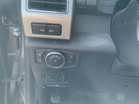Used 2019 Ford F350 Lariat w/ Lariat Ultimate Package AWD/4WD image 16
