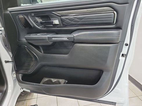 Used 2025 RAM 1500 Limited AWD/4WD image 23