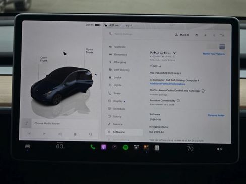 Used 2025 Tesla Model Y Long Range AWD/4WD image 2