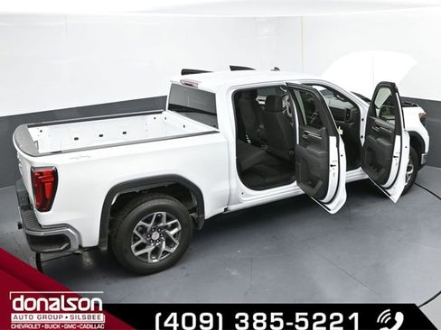 New 2026 GMC Sierra 1500 SLE image 23