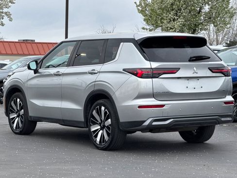 Used 2025 Mitsubishi Outlander SE AWD/4WD image 6