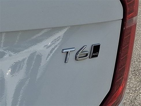 Used 2022 Volvo XC90 T6 Inscription w/ Advanced Package image 37