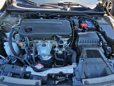 Used 2025 Honda Civic Sport image 14