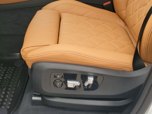 New 2026 BMW X5 xDrive40i w/ M Sport Package image 9