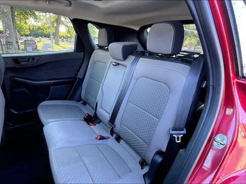 Used 2022 Ford Escape SE w/ SE Sport Appearance Package FWD image 25