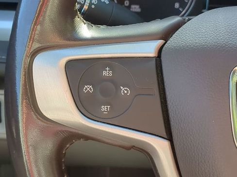 Used 2018 GMC Acadia SLT image 21