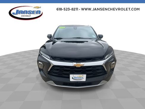 Used 2023 Chevrolet Blazer LT w/ Convenience Package AWD/4WD image 3