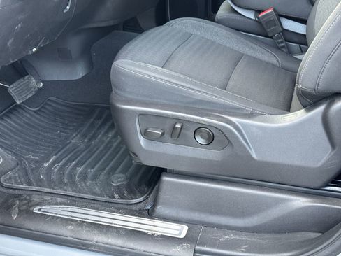 Used 2024 Chevrolet Silverado 1500 LT image 17