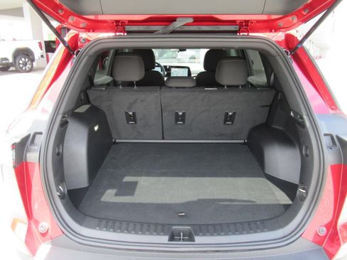 Used 2026 Chevrolet Equinox LT FWD image 32