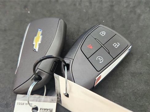 New 2026 Chevrolet Equinox LT AWD/4WD image 21