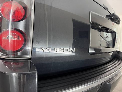 Used 2013 GMC Yukon Denali AWD/4WD image 31