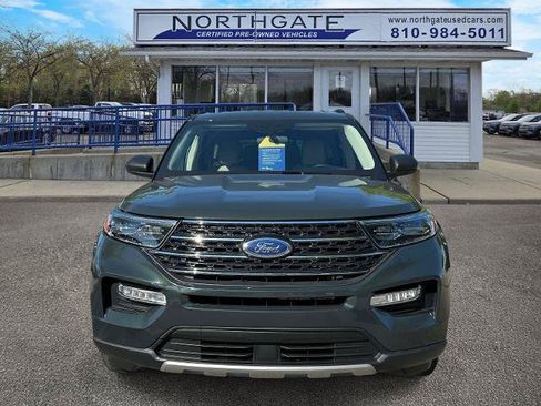 Certified 2024 Ford Explorer XLT w/ Equipment Group 202A AWD/4WD image 5