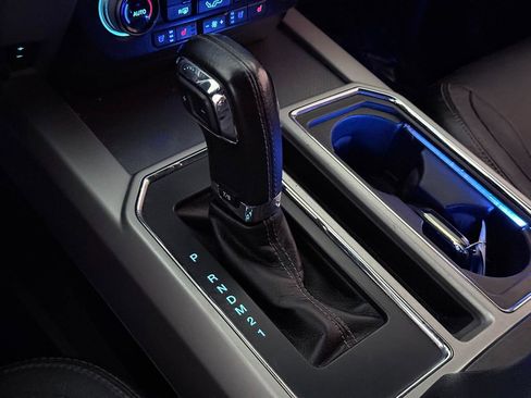 Used 2015 Ford F150 Lariat w/ Equipment Group 502A Luxury AWD/4WD image 38