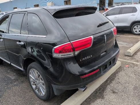 Used 2013 Lincoln MKX AWD image 6