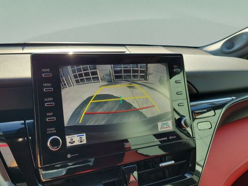Used 2022 Toyota Camry XSE FWD image 18