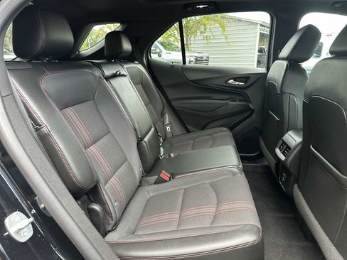 Used 2023 Chevrolet Equinox RS FWD image 18