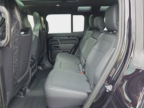 New 2026 Land Rover Defender 110 OCTA AWD/4WD image 13