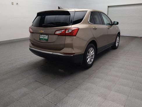 Used 2018 Chevrolet Equinox LT FWD image 9