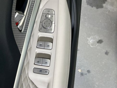 Used 2022 Genesis G70 3.3T w/ Sport Prestige Package image 18