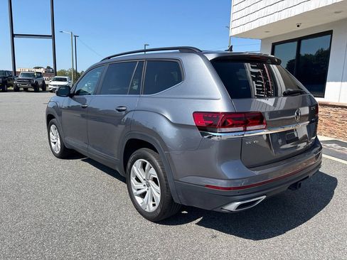 Used 2023 Volkswagen Atlas SE w/ Panoramic Sunroof Package AWD/4WD image 7