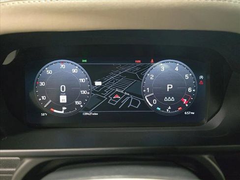 Certified 2023 Land Rover Defender 110 X-Dynamic SE image 18