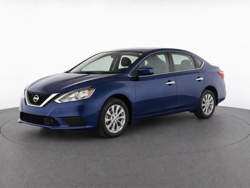 Used 2019 Nissan Sentra SV FWD image 2