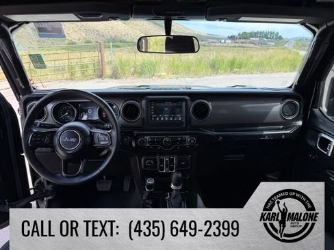 Used 2023 Jeep Wrangler Unlimited w/ Cold Weather Group AWD/4WD image 29