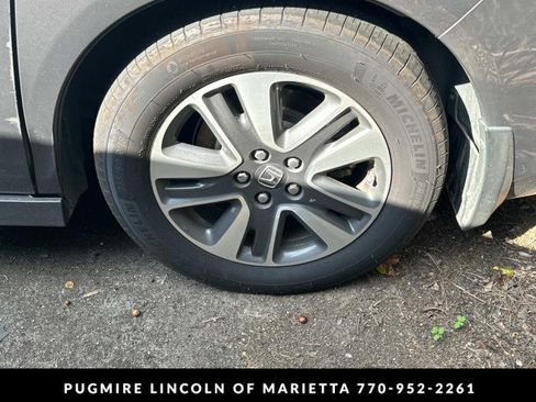 Used 2016 Honda Odyssey Touring image 4