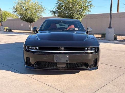 Used 2025 Dodge Charger Daytona Scat Pack w/ Track Pack AWD/4WD image 3