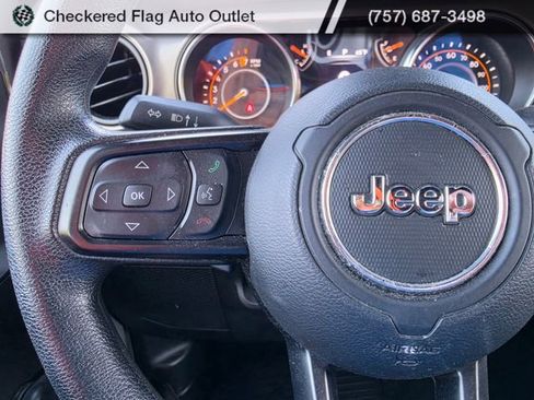 Used 2019 Jeep Wrangler Unlimited Sport image 15