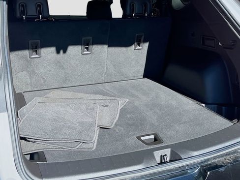 Used 2021 Chevrolet Blazer RS w/ Enhanced Convenience Package image 25