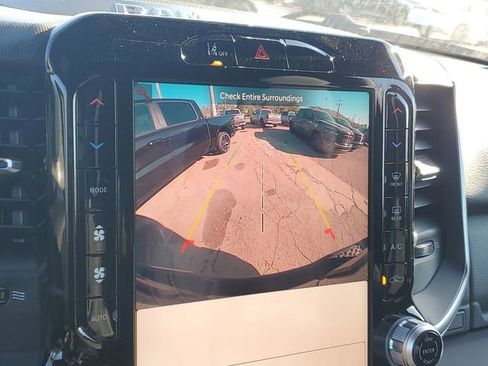 New 2026 RAM 1500 4x4 Crew Cab image 10