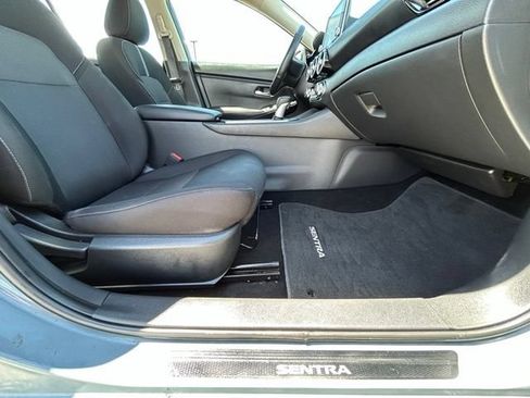 Used 2025 Nissan Sentra SV w/ All-Weather Package FWD image 30