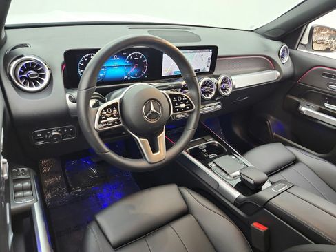 Used 2022 Mercedes-Benz GLB 250 image 14
