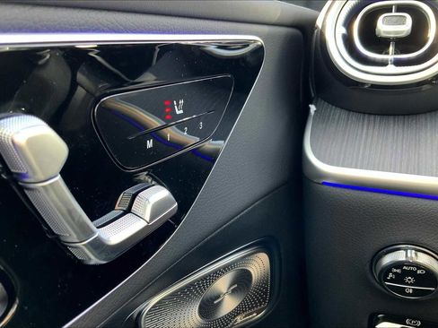 Certified 2025 Mercedes-Benz GLC 300 4MATIC image 24