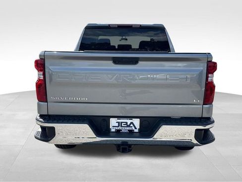 Used 2023 Chevrolet Silverado 1500 LT AWD/4WD image 26