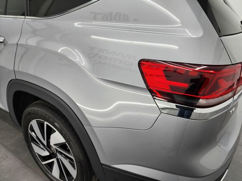 Used 2025 Volkswagen Atlas SE image 34