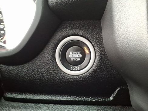 Used 2024 RAM 2500 Big Horn w/ Bed Utility Group image 25