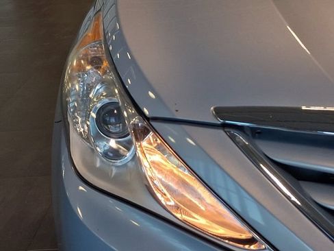 Used 2012 Hyundai Sonata GLS w/ Popular Equipment Pkg FWD image 11
