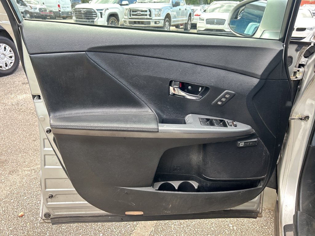 Used 2013 Toyota Venza XLE w/ XLE Premium Pkg FWD image 7