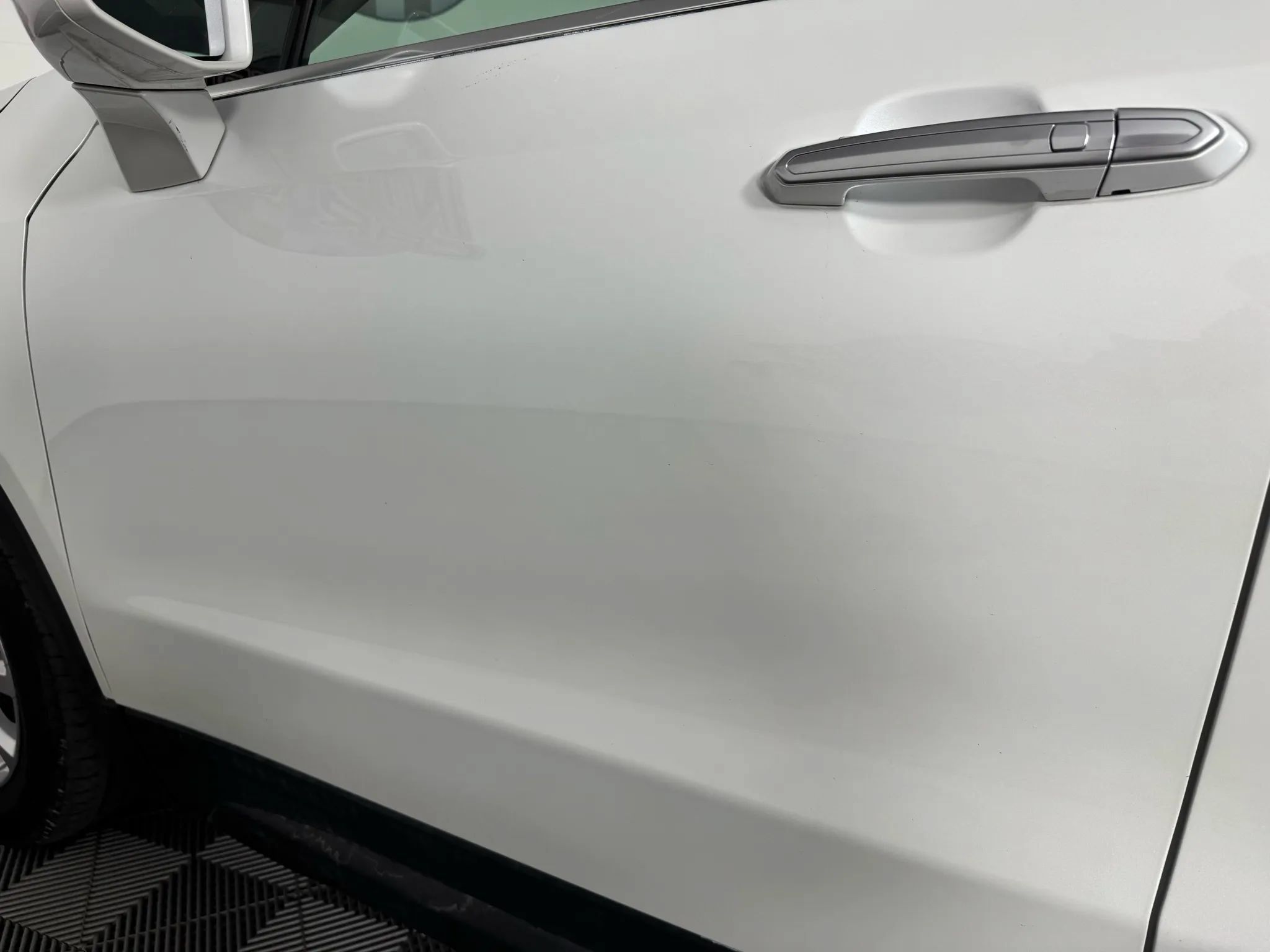 Used 2019 Cadillac XT4 Luxury w/ Cold Weather Package AWD/4WD image 27