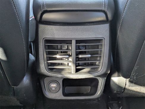 Used 2023 Kia Seltos S w/ Navigation Package image 12