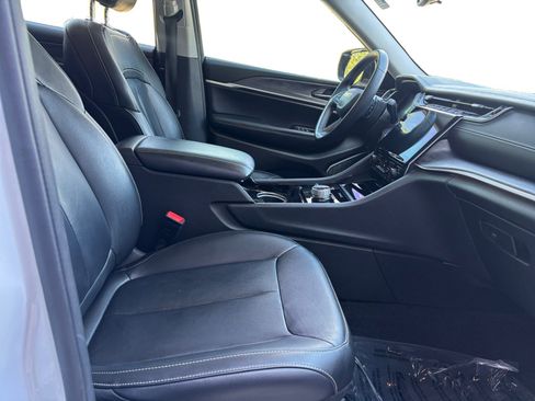 Used 2021 Jeep Grand Cherokee L Limited w/ Trailer Tow Group (B) image 15