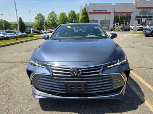 Used 2020 Toyota Avalon Limited w/ Advanced Safety Package FWD image 2