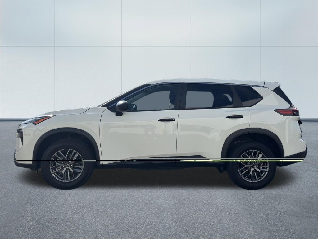 Used 2024 Nissan Rogue S AWD/4WD image 4