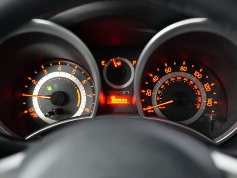 Used 2015 Scion tC image 15